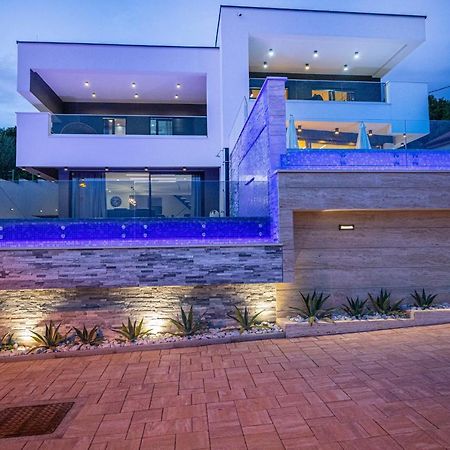 Villa Marassi With Heated Pool, Hot Tub And Sauna ซริกเวนิซา ภายนอก รูปภาพ