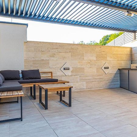 Villa Marassi With Heated Pool, Hot Tub And Sauna ซริกเวนิซา ภายนอก รูปภาพ