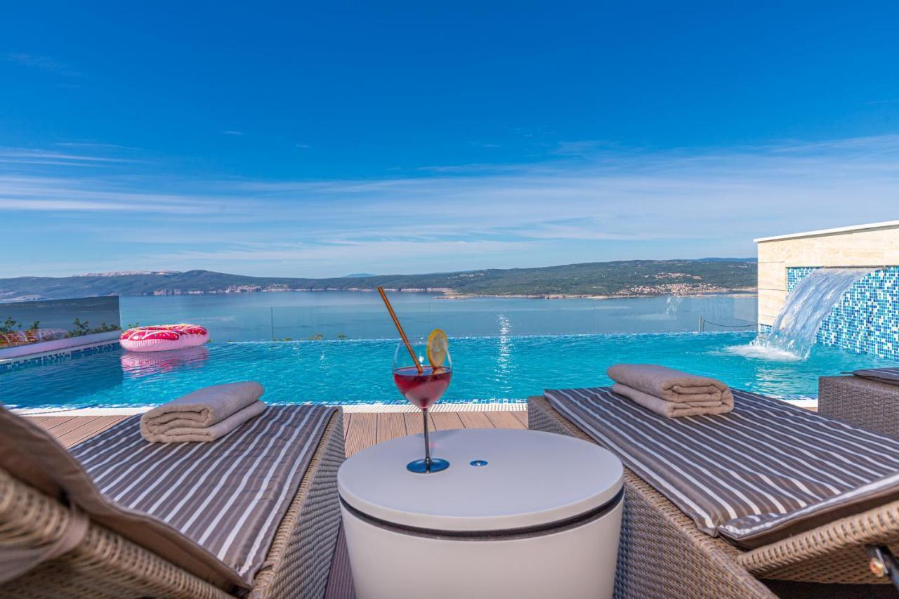 Villa Marassi With Heated Pool, Hot Tub And Sauna ซริกเวนิซา ภายนอก รูปภาพ