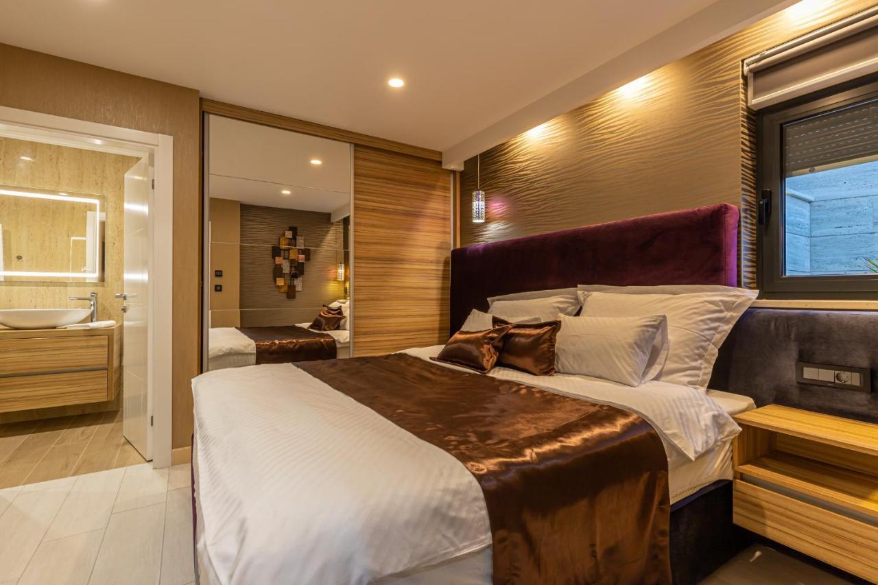 Villa Marassi With Heated Pool, Hot Tub And Sauna ซริกเวนิซา ภายนอก รูปภาพ