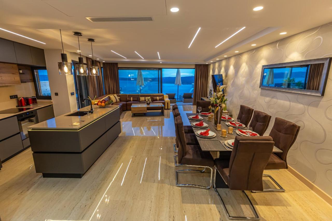 Villa Marassi With Heated Pool, Hot Tub And Sauna ซริกเวนิซา ภายนอก รูปภาพ