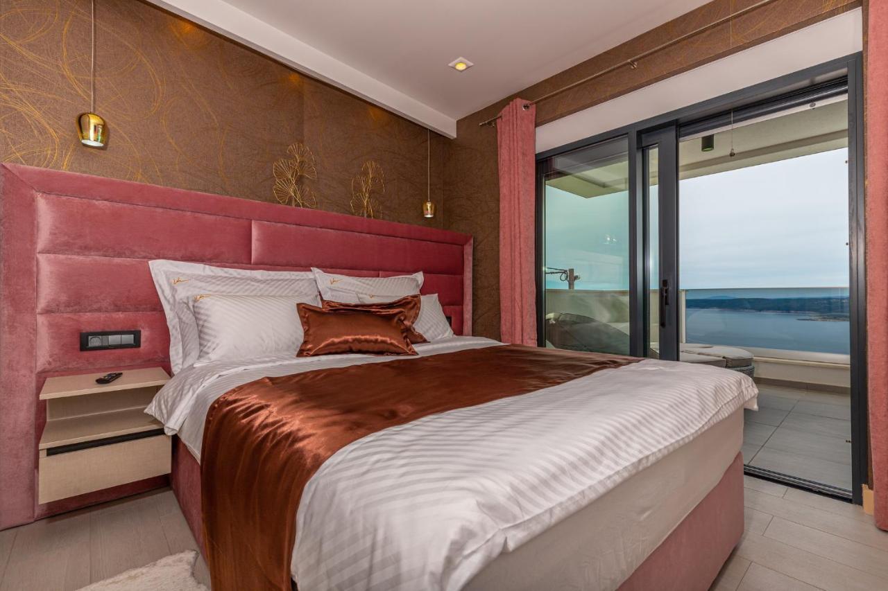 Villa Marassi With Heated Pool, Hot Tub And Sauna ซริกเวนิซา ภายนอก รูปภาพ